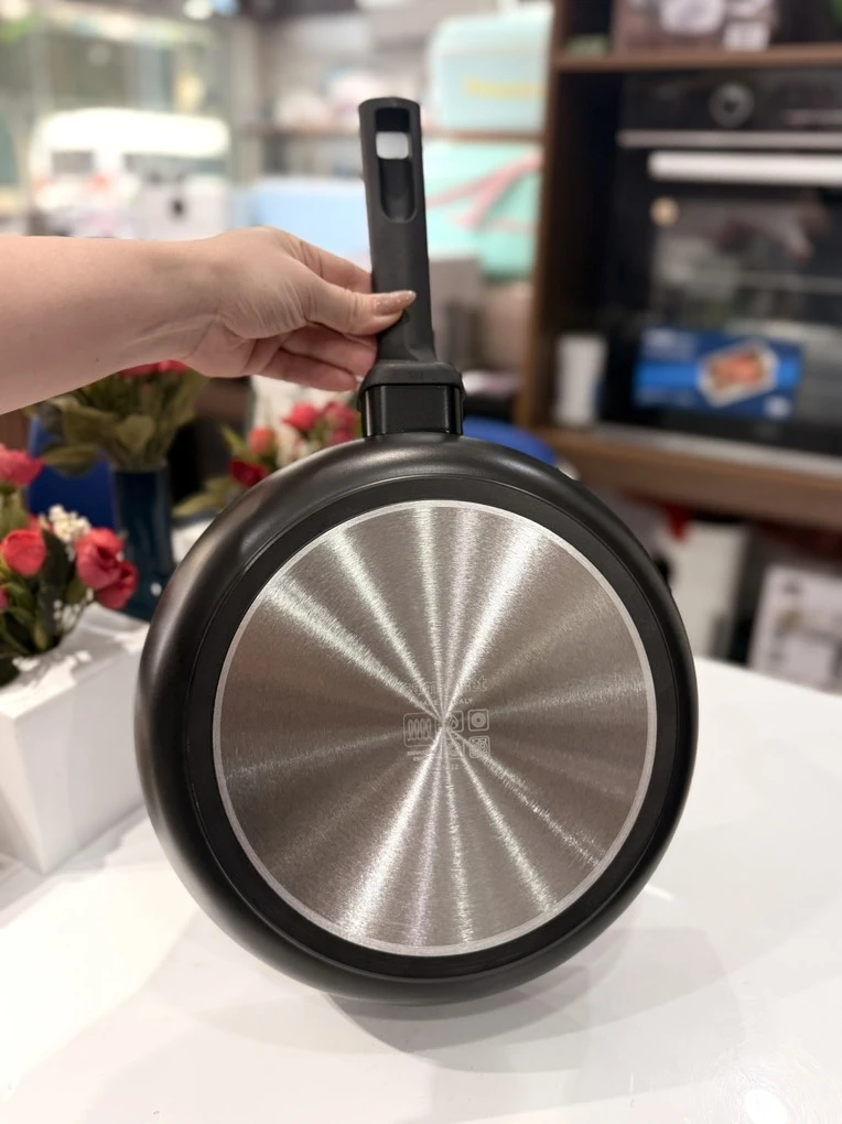 Chảo sâu lòng Titan Pro Double 28cm Sambonet