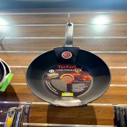 CHẢO SÂU LÒNG TEFAL HARD TITANIUM 28CM
