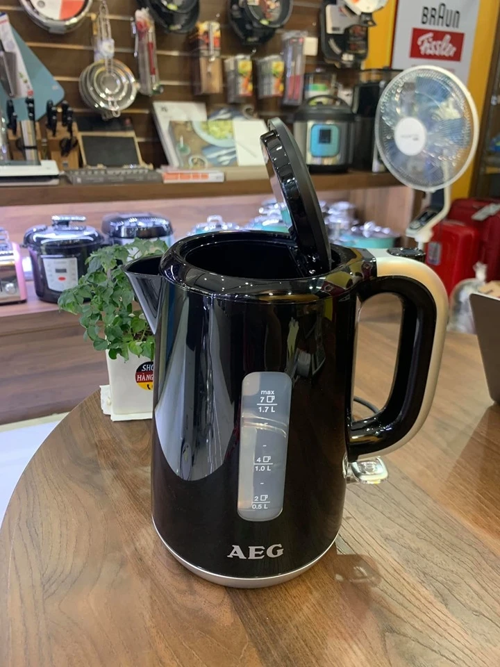ẤM SIÊU TỐC AEG EWA3300 1,7L