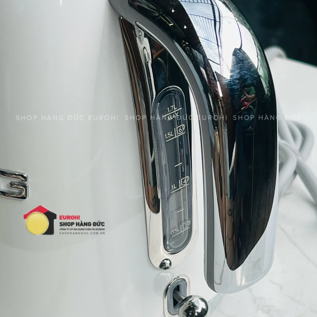 Ấm siêu tốc Smeg KLF03WHEU White 1,7L màu trắng