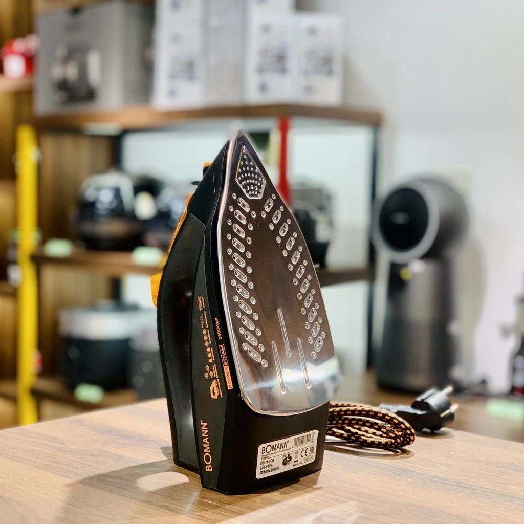 Bàn là hơi nước Bomann DB784 CB 2500W