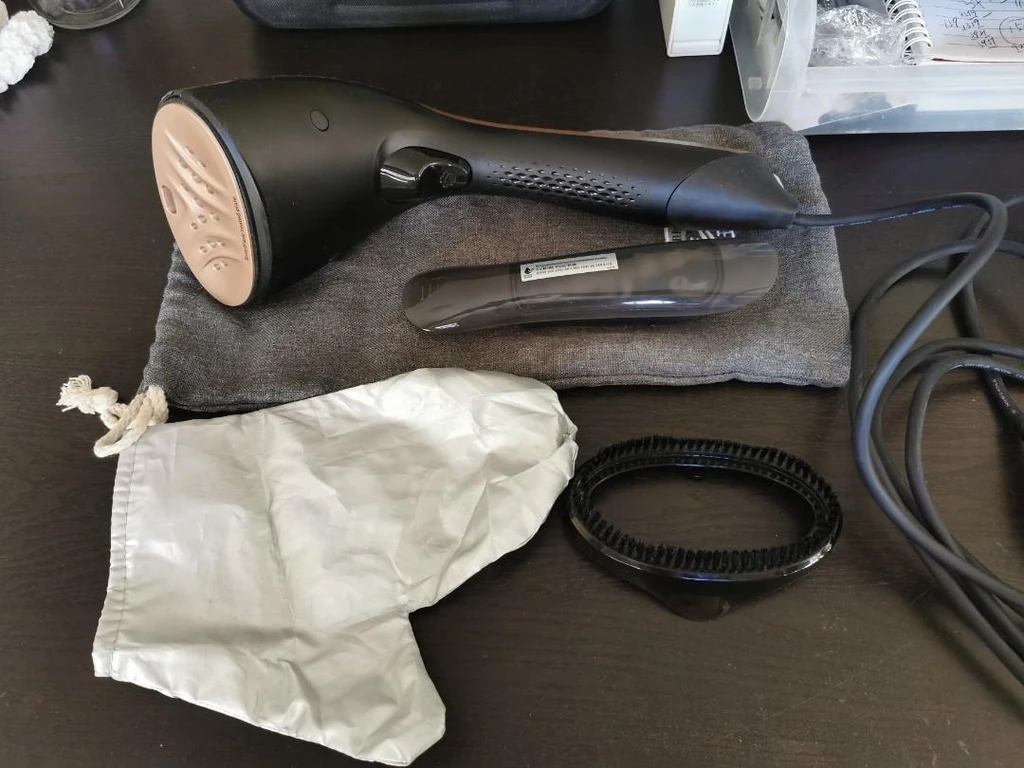 Bàn là hơi nước cầm tay Philips gc365/80