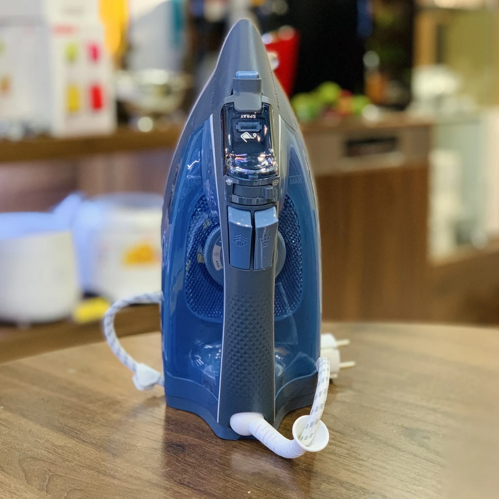 Bàn là hơi nước Rowenta DW4320D1