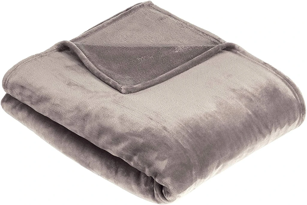 Chăn nhung AmazonBasics màu ghi xám size 168 x 229cm