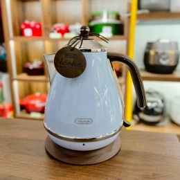 Ấm siêu tốc Delonghi Icona Vintage KBOV 2001.AZ Màu xanh dương