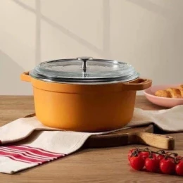 Nồi gang tráng men Staub Cocotte màu vàng mù tạt 3,7 lít