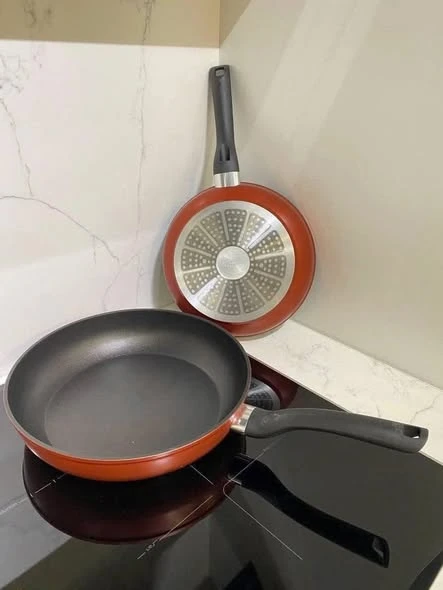Chảo chống dính FISSLER Cenit 28cm màu đỏ