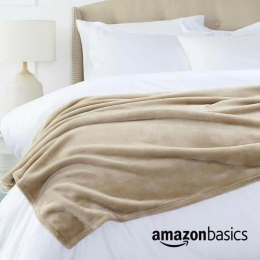 Chiếc chăn mềm mại và thanh lịch Amazon Basics 152x127cm