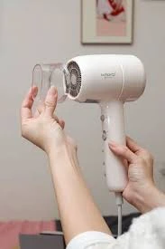 MÁY SẤY TÓC ION ÂM 2 CHIỀU NÓNG LẠNH KAIYO